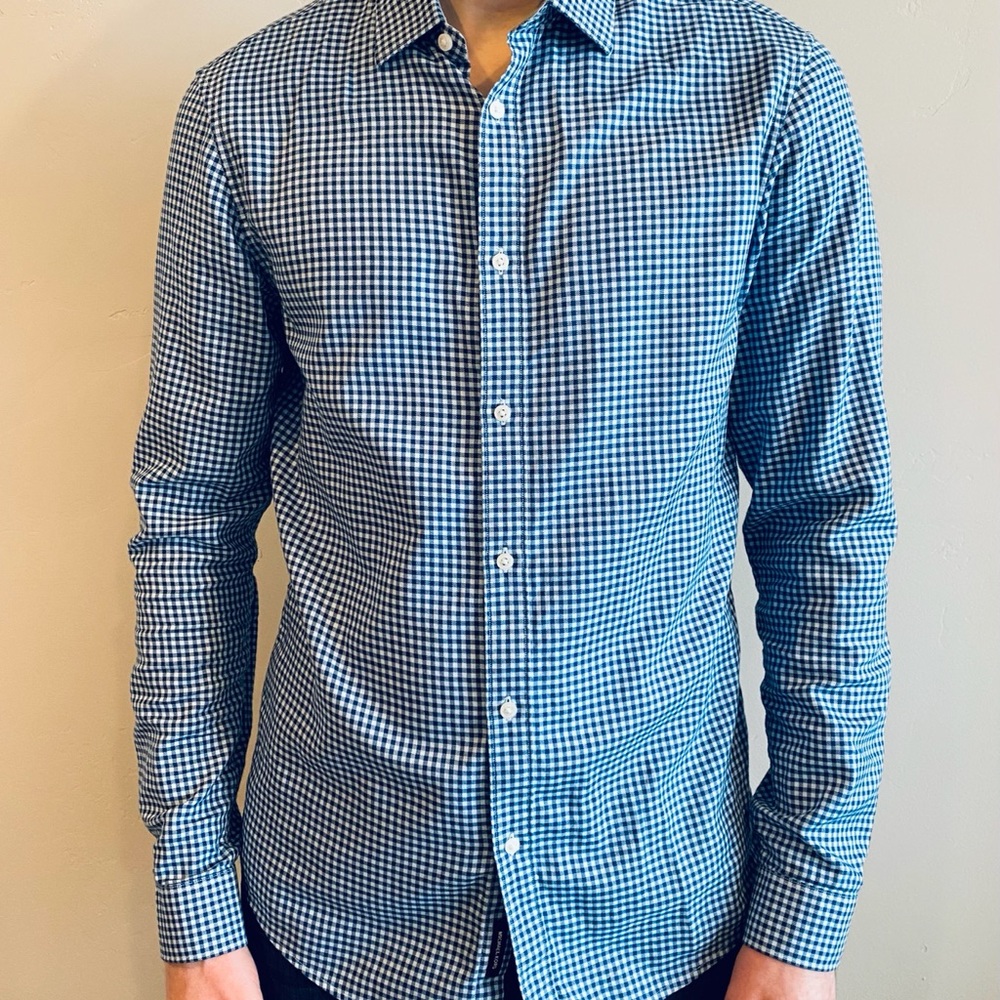 Michael Kors Men’s Blue Buttondown